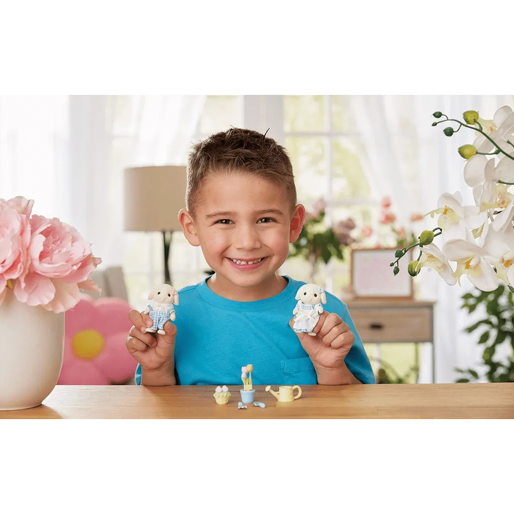 Calico Critters Blossom Gardening Set