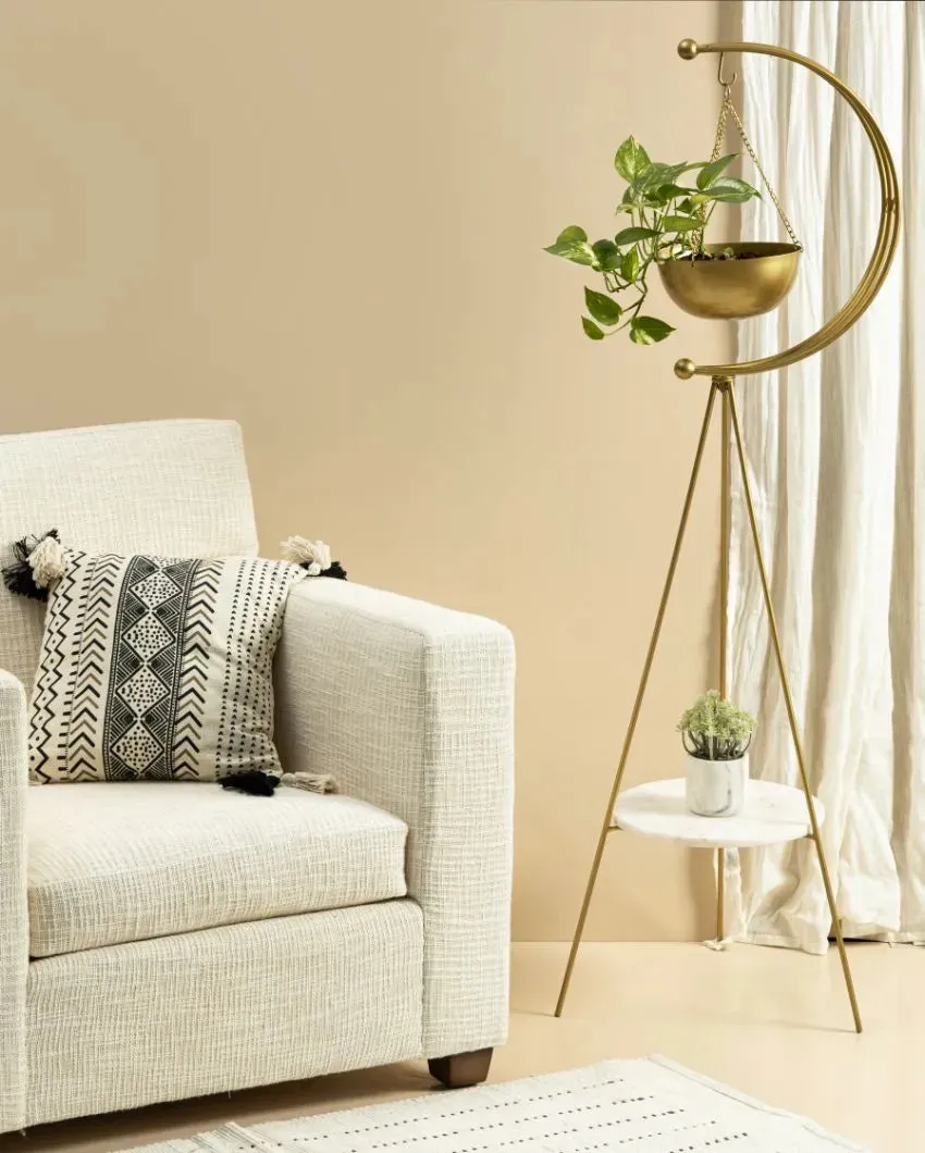 Metalic Tripod Planter